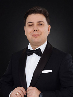 Александр Елизаров